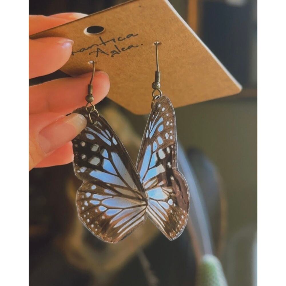 Parantica Aglea butterfly earrings! ཐི༏ཋྀ